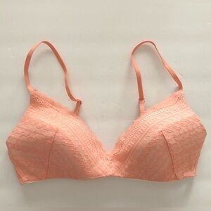 VS Wireless Bra 34C